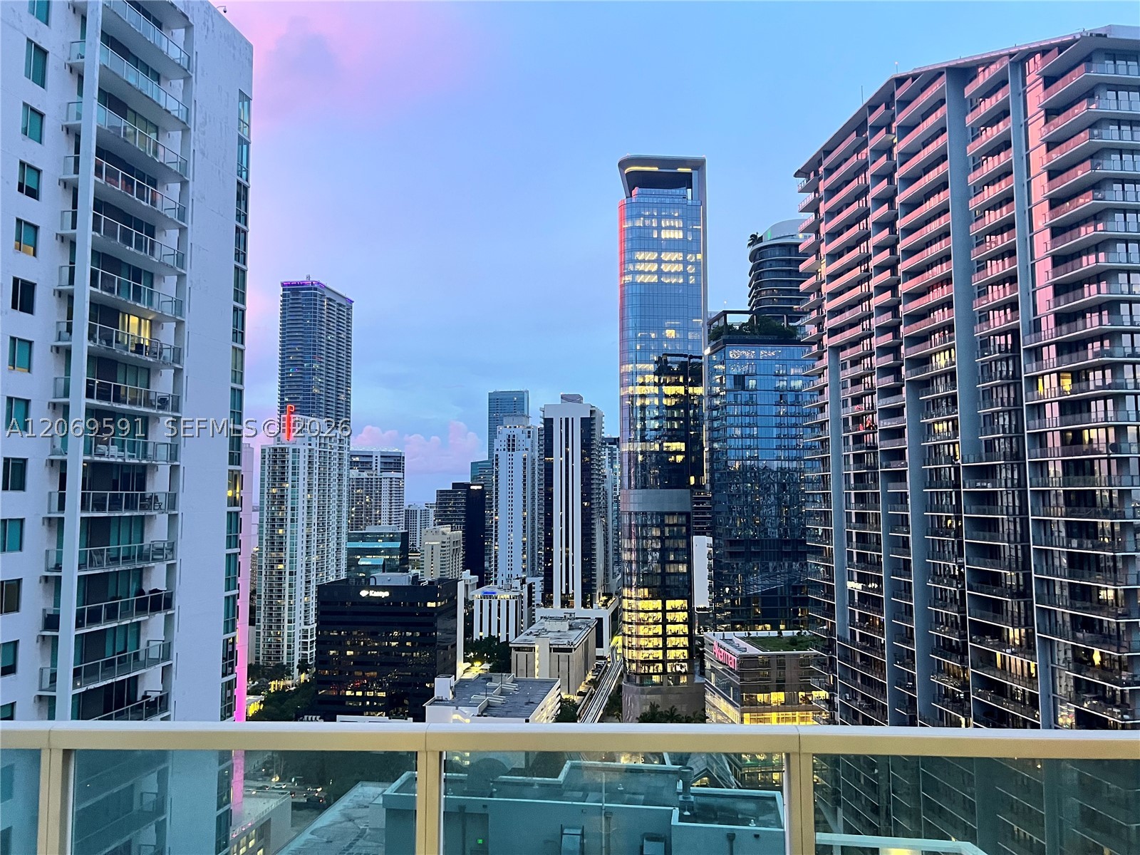 41 SE 5th St #1908, Miami FL 33131