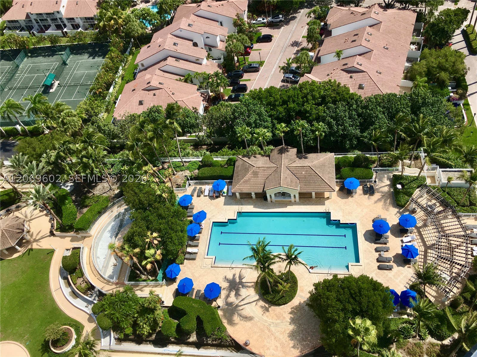 21055 Yacht Club Dr #2710, Aventura FL 33180