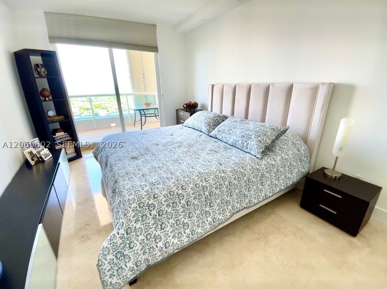 21055 Yacht Club Dr #2710, Aventura FL 33180
