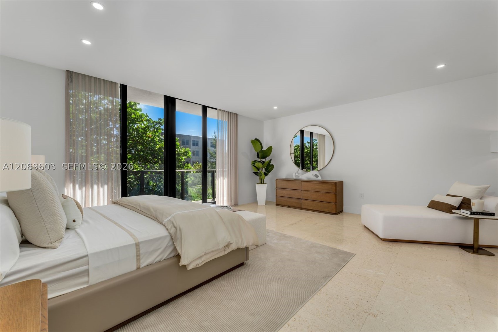 3581 E Glencoe St #302, Miami FL 33133