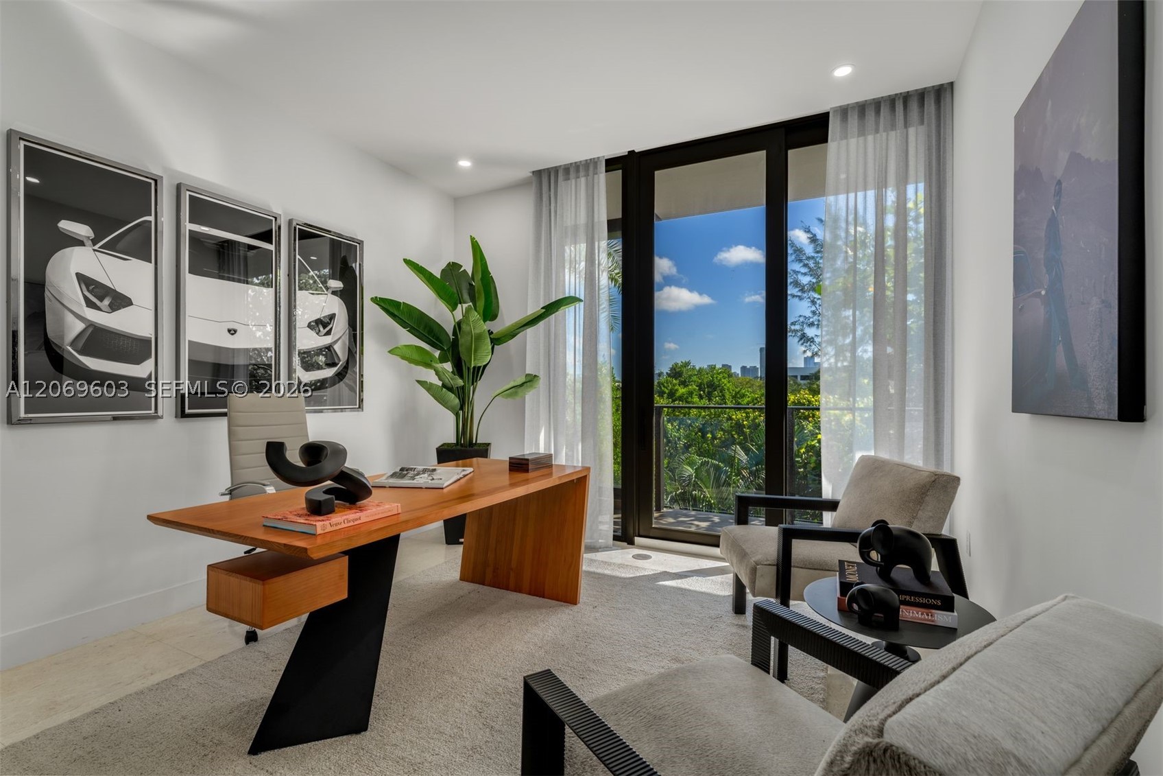 3581 E Glencoe St #302, Miami FL 33133