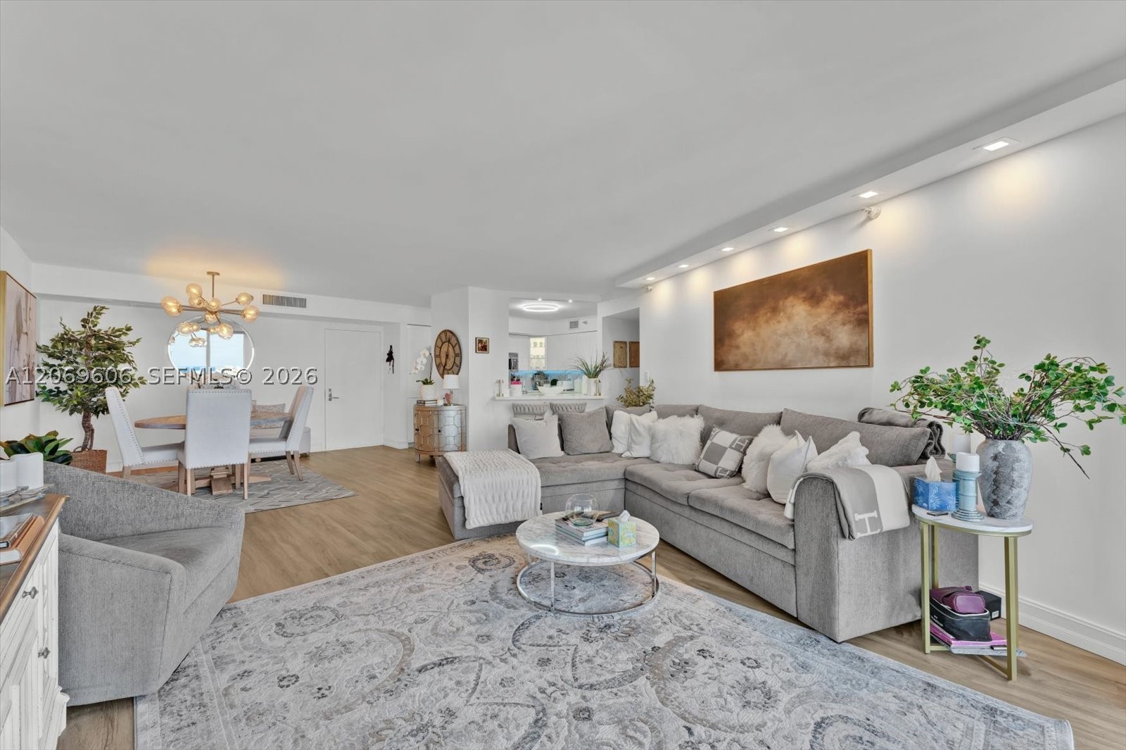 3500 Mystic Pointe Dr #2107, Aventura FL 33180
