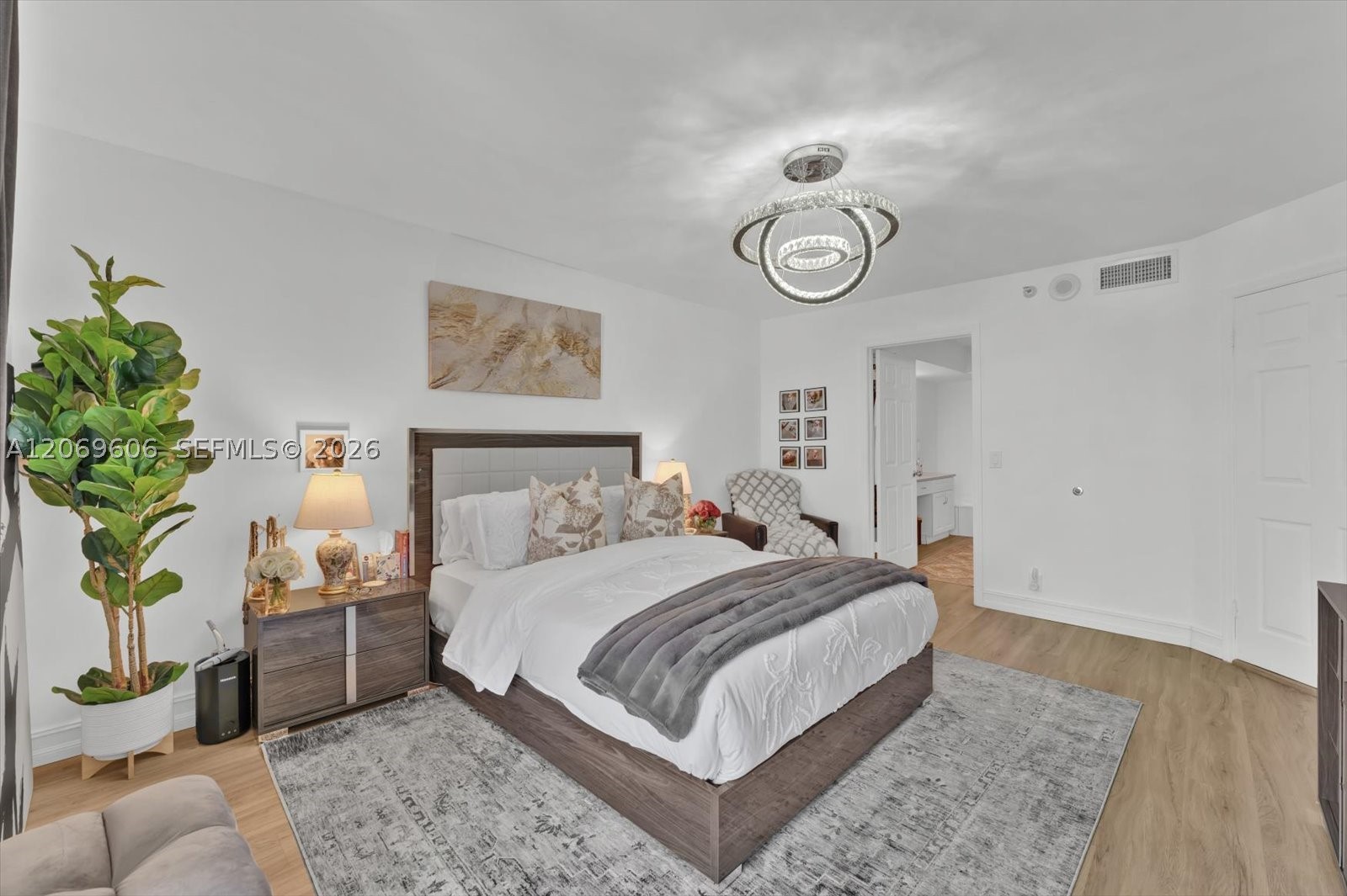 3500 Mystic Pointe Dr #2107, Aventura FL 33180