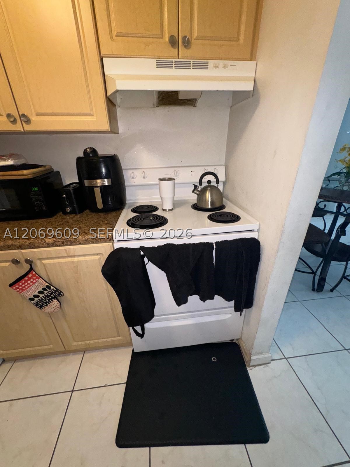 2020 NE 135th St #609, North Miami FL 33181