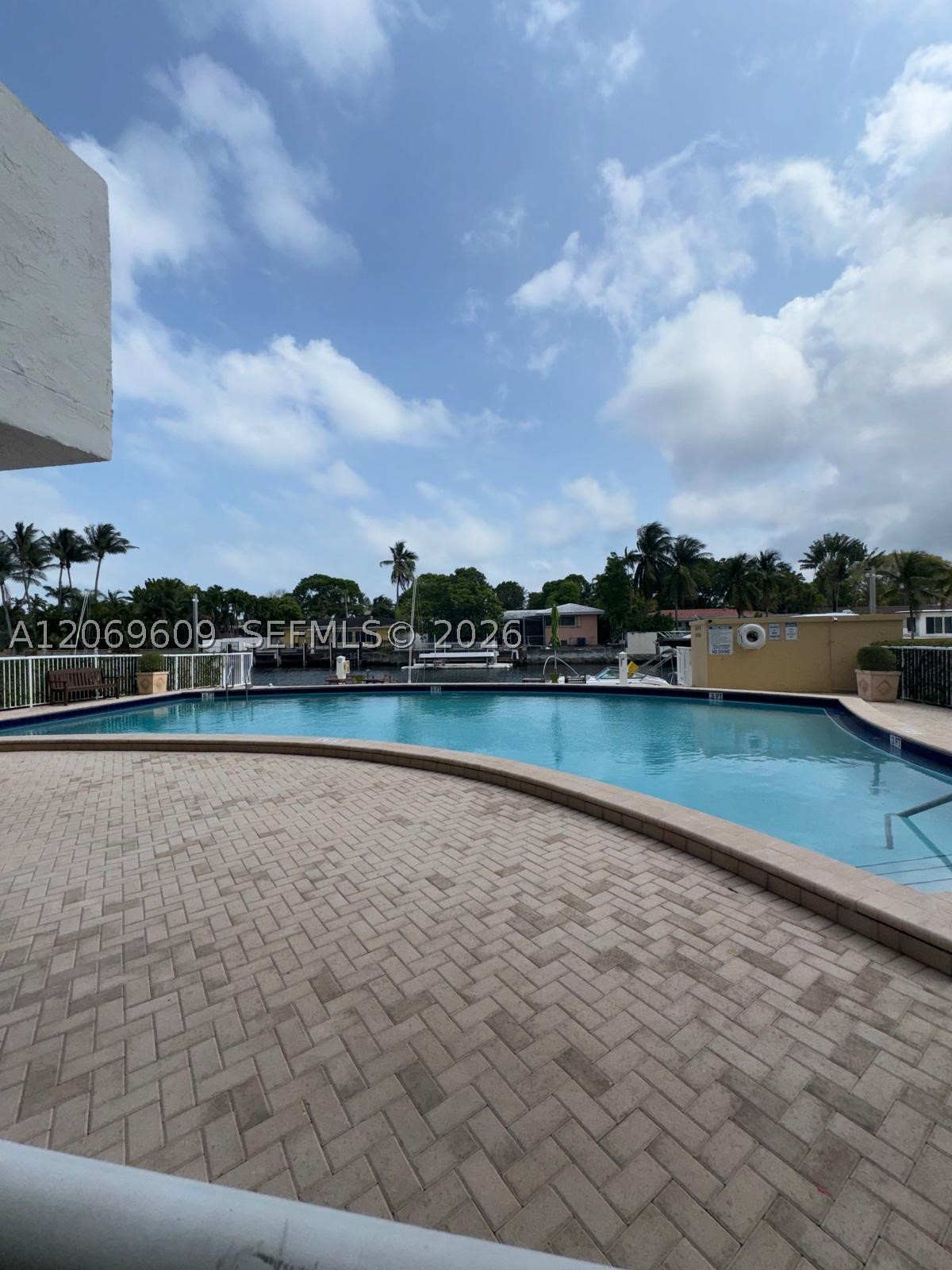 2020 NE 135th St #609, North Miami FL 33181