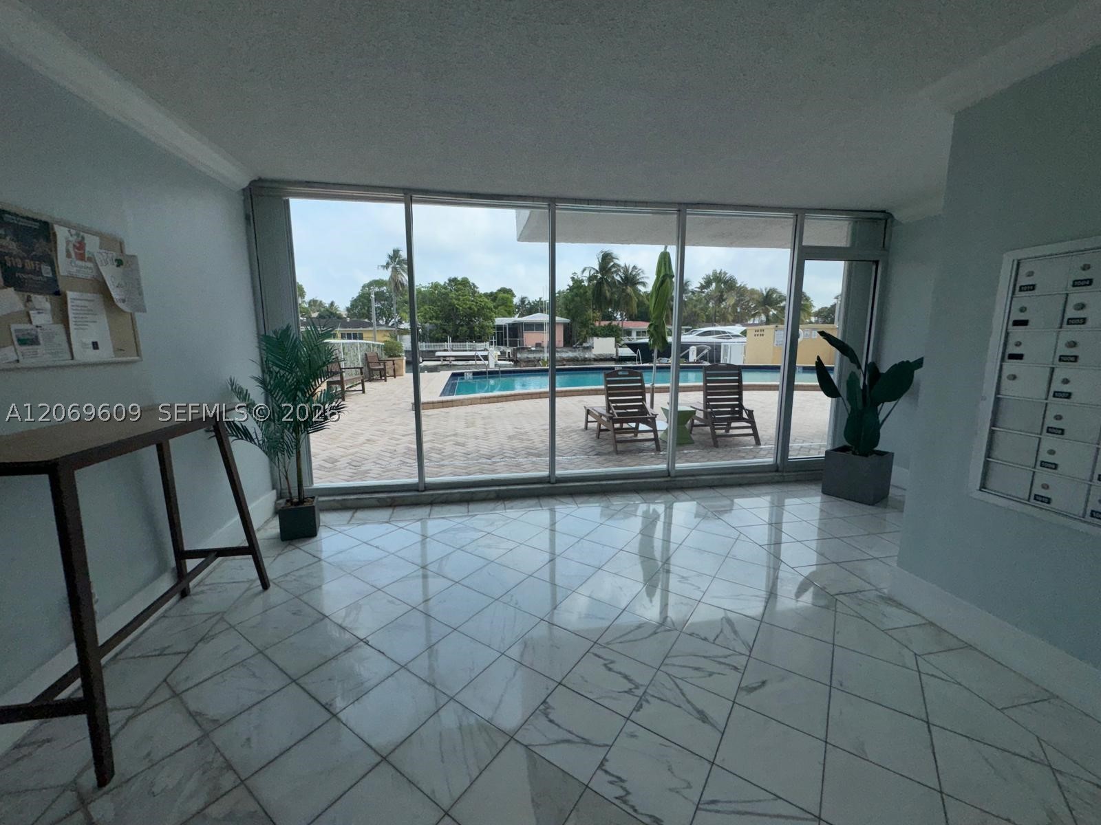 2020 NE 135th St #609, North Miami FL 33181