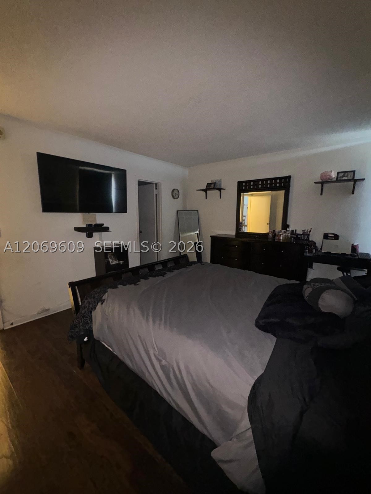 2020 NE 135th St #609, North Miami FL 33181