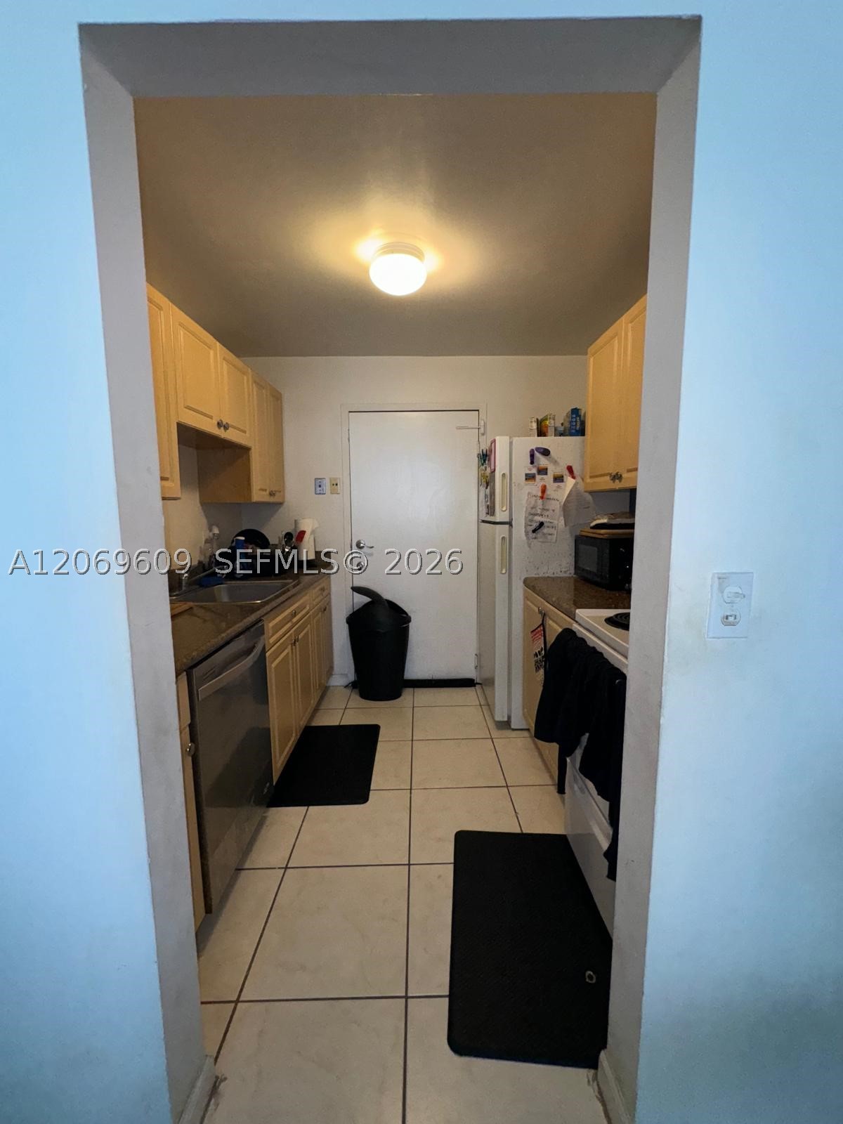 2020 NE 135th St #609, North Miami FL 33181
