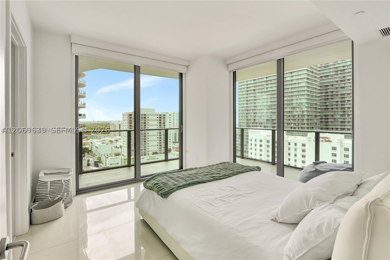 1300 S Miami Ave #1610, Miami FL 33130