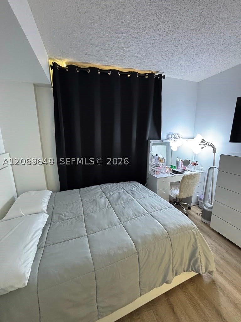 5077 NW 7th St #1508, Miami FL 33126