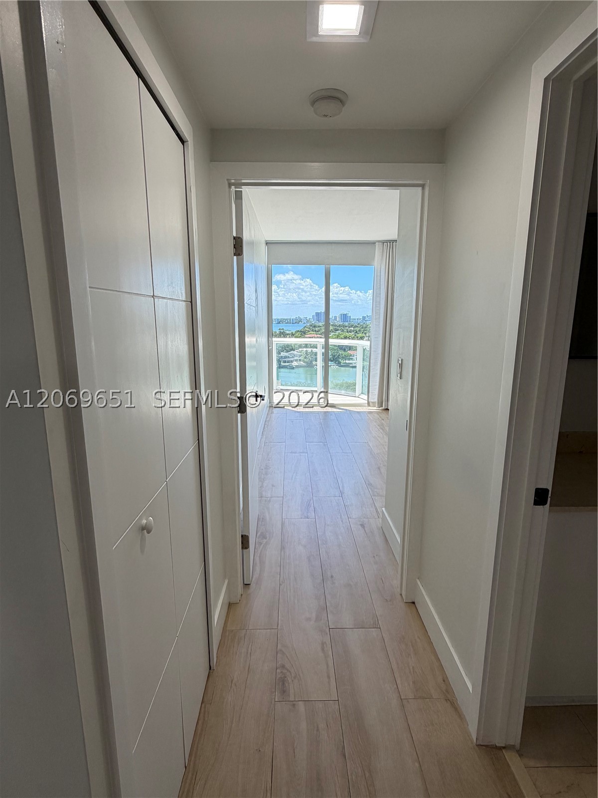 6365 Collins Ave #1407, Miami Beach FL 33141