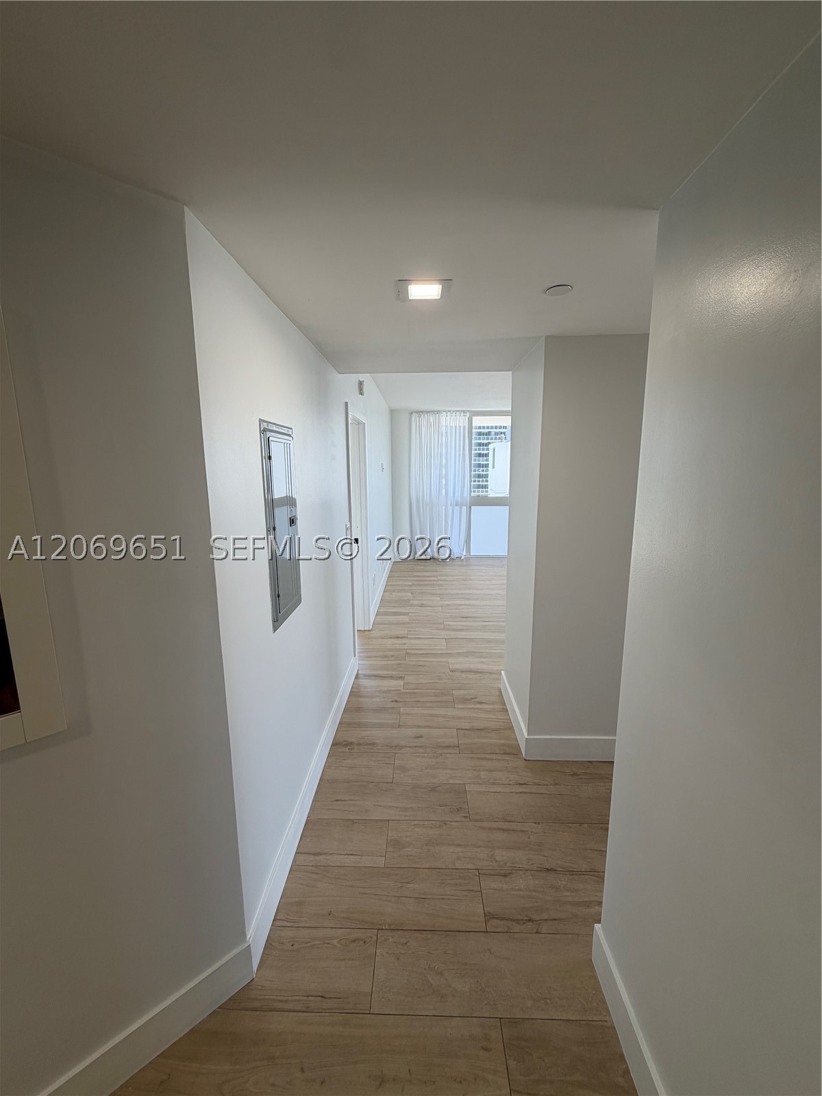 6365 Collins Ave #1407, Miami Beach FL 33141