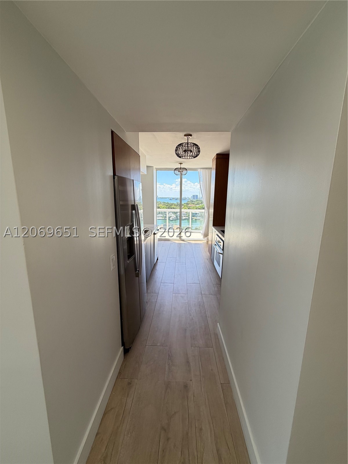 6365 Collins Ave #1407, Miami Beach FL 33141