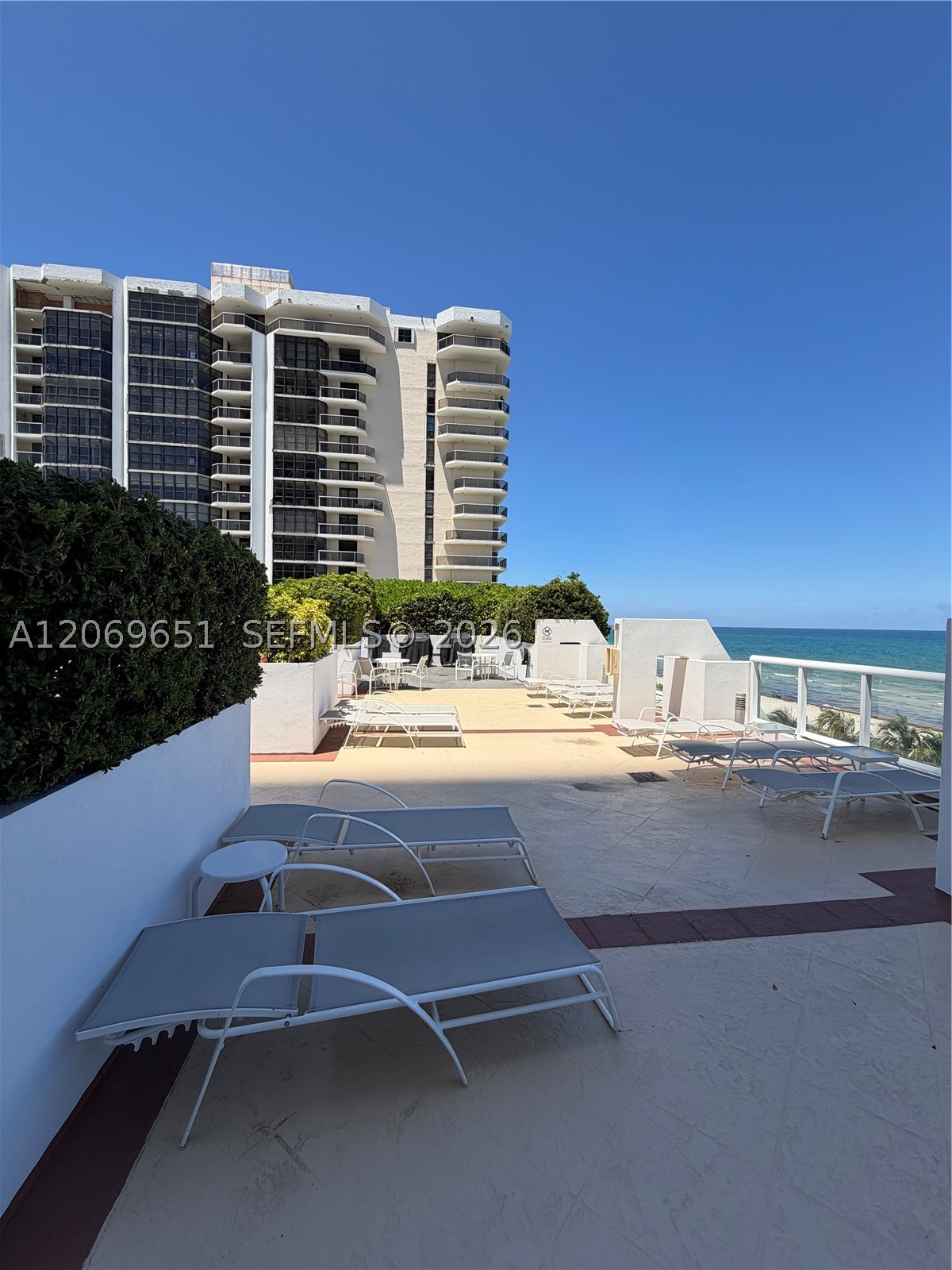 6365 Collins Ave #1407, Miami Beach FL 33141