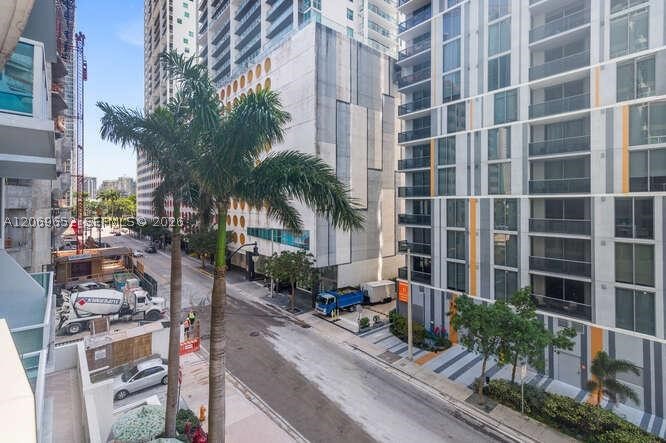 41 SE 5th St #308, Miami FL 33131