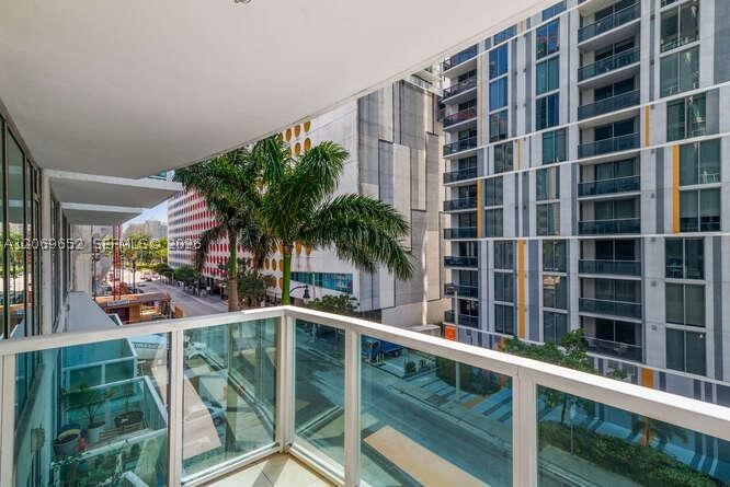 41 SE 5th St #308, Miami FL 33131