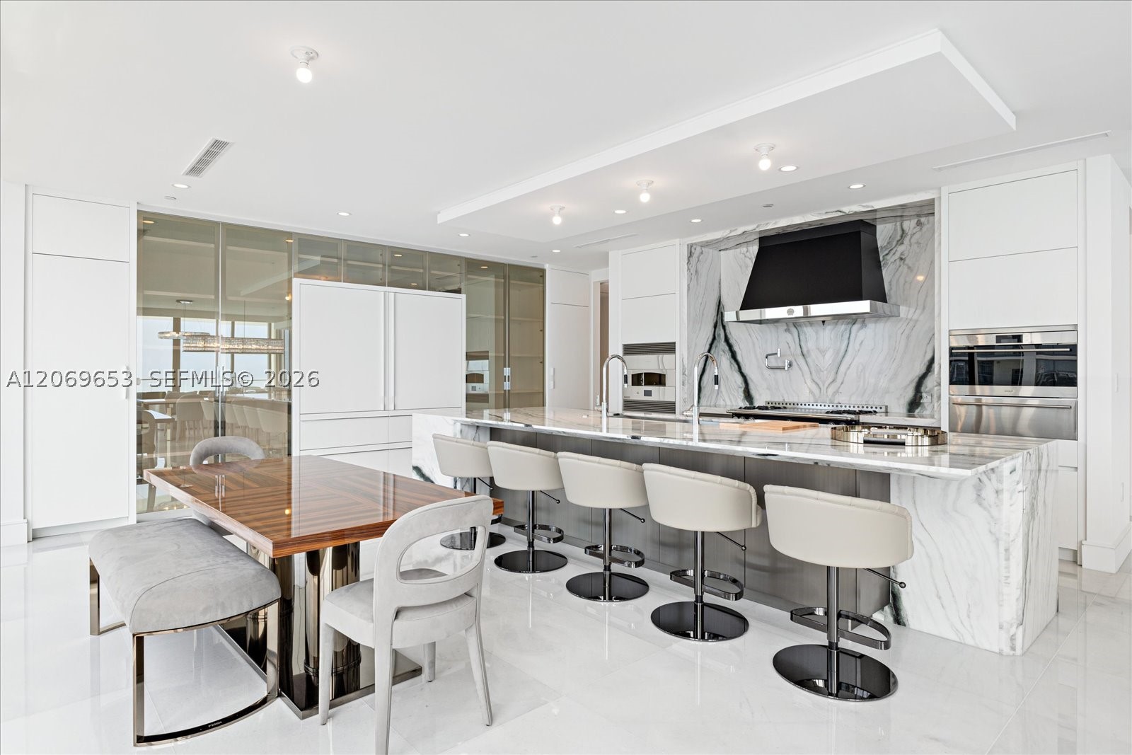 17975 Collins Ave #N2001, Sunny Isles Beach FL 33160