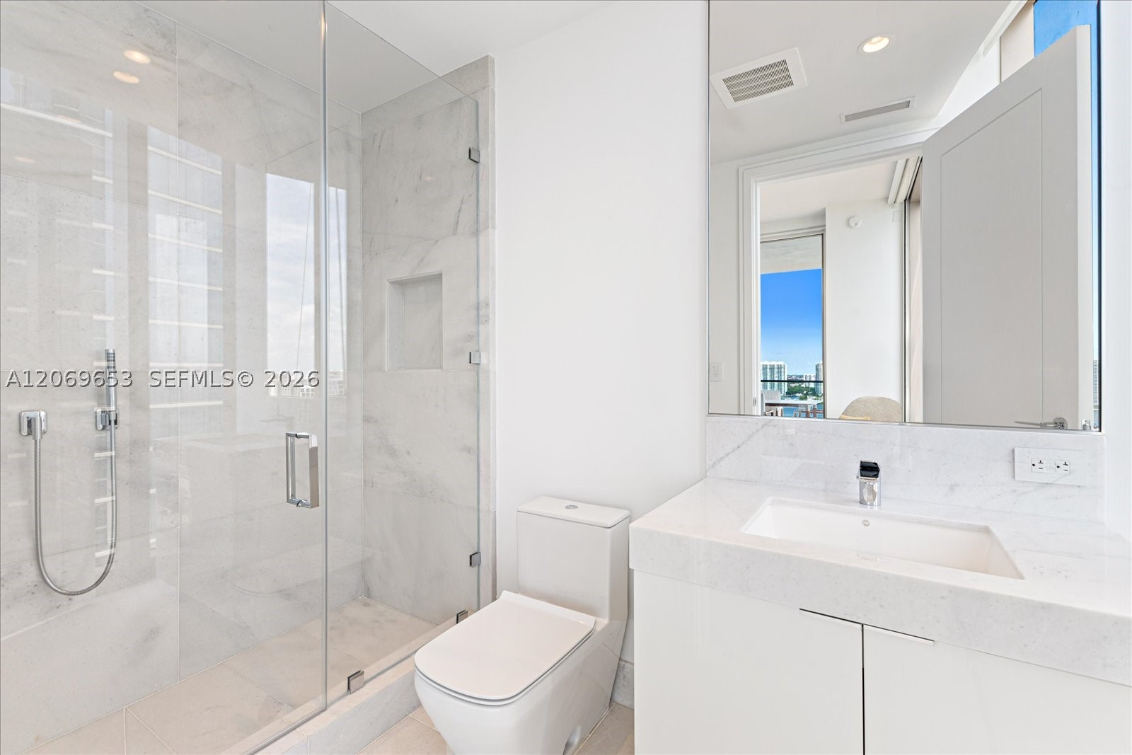 17975 Collins Ave #N2001, Sunny Isles Beach FL 33160