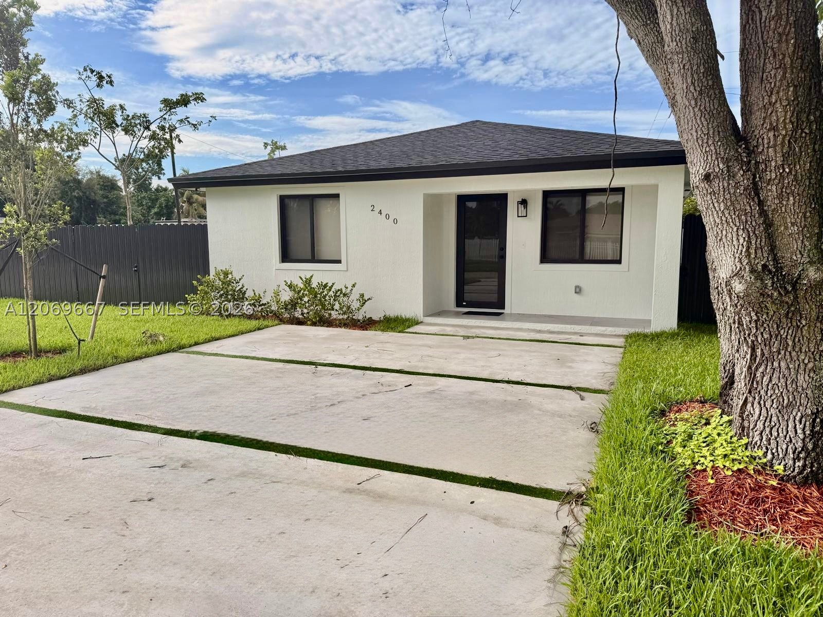 2420 NW 154th St #., Miami Gardens FL 33054