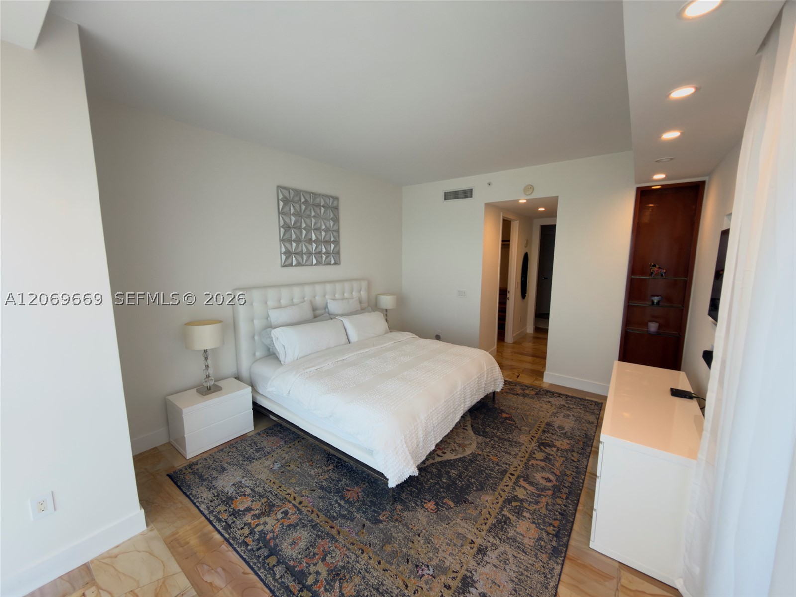 18101 Collins Ave #1807, Sunny Isles Beach FL 33160