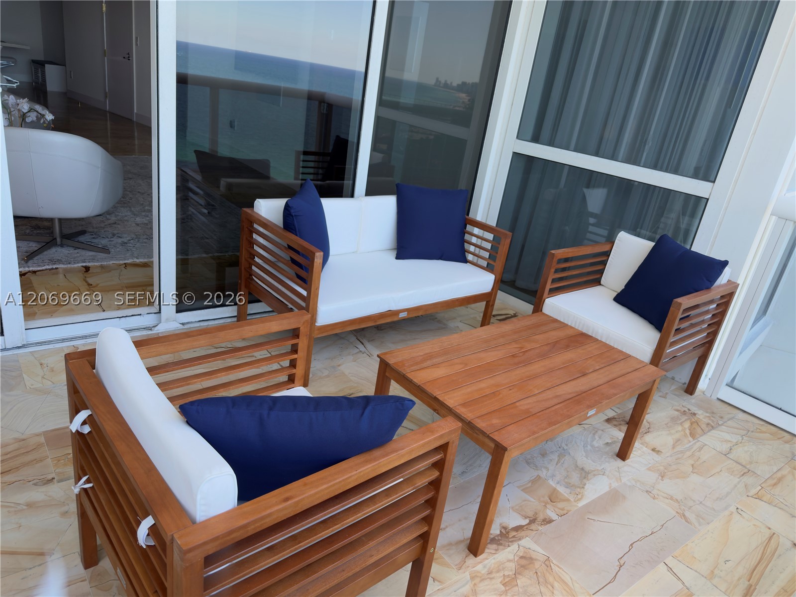 18101 Collins Ave #1807, Sunny Isles Beach FL 33160