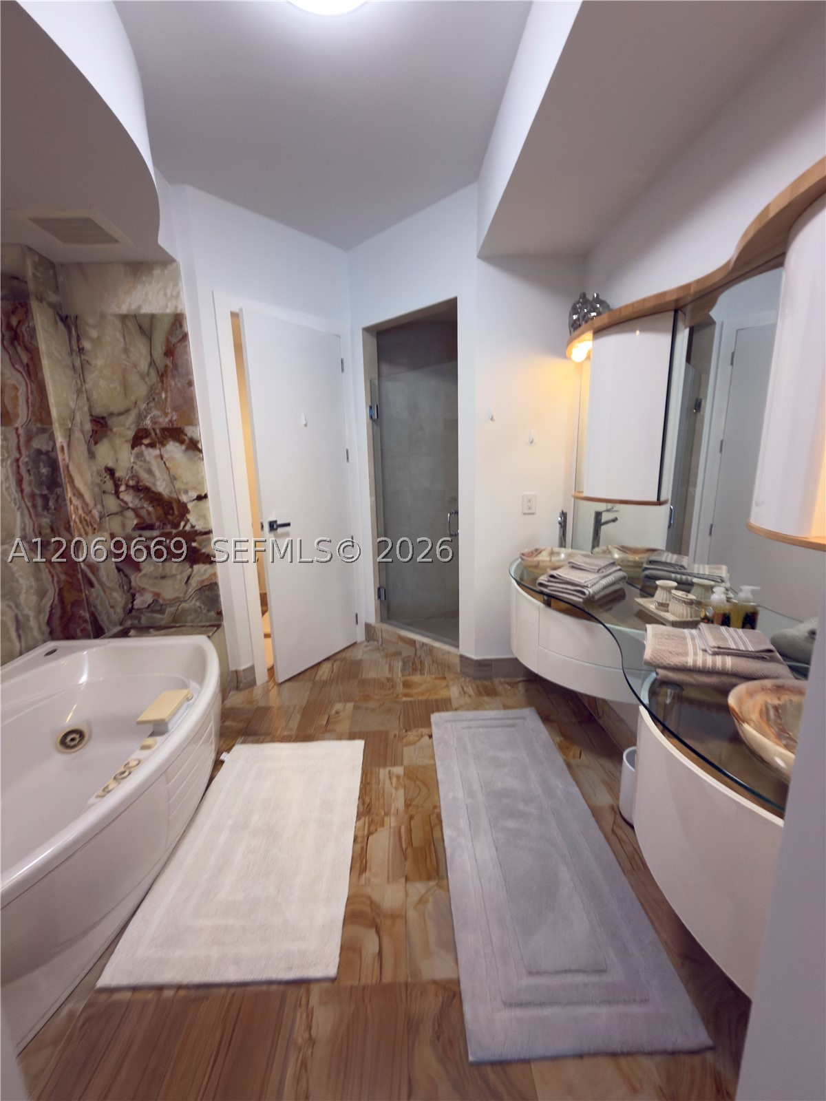 18101 Collins Ave #1807, Sunny Isles Beach FL 33160