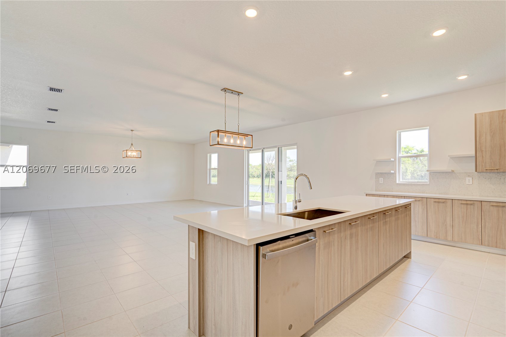 4390 SW 122nd Ter, Davie FL 33330