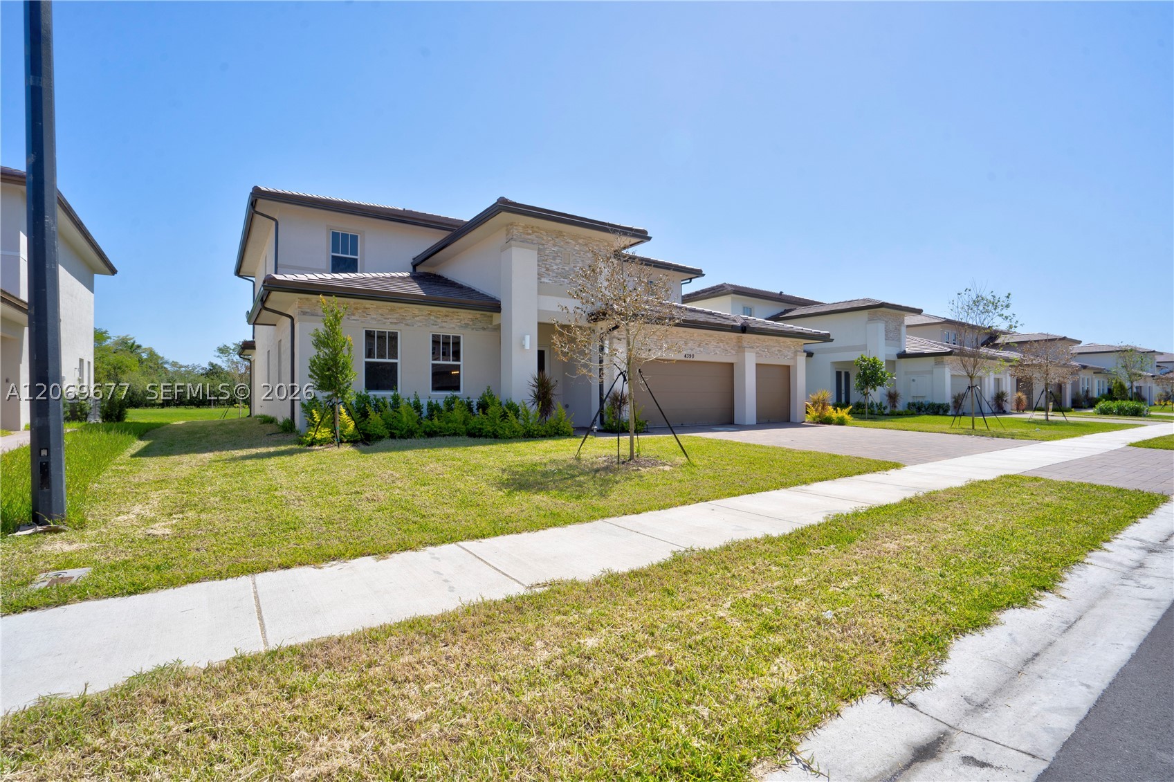 4390 SW 122nd Ter, Davie FL 33330