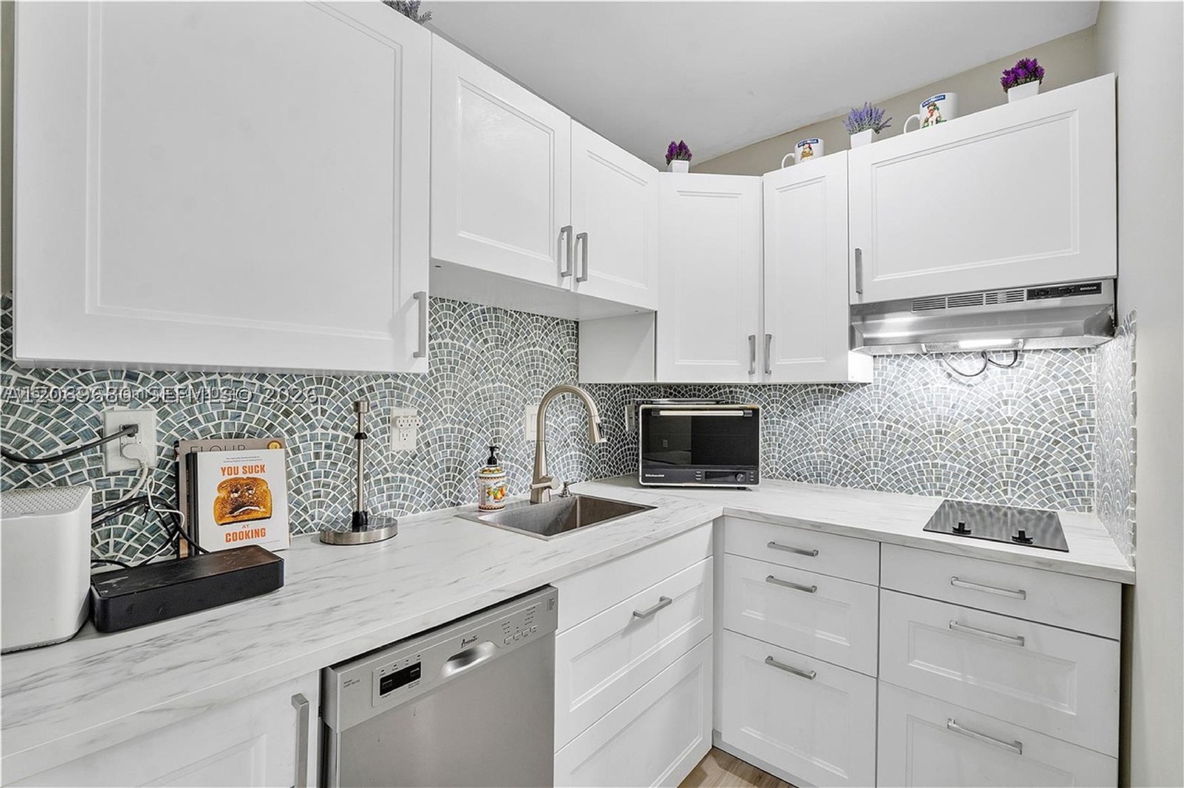 1125 Almeria Ave #Cottage, Coral Gables FL 33134