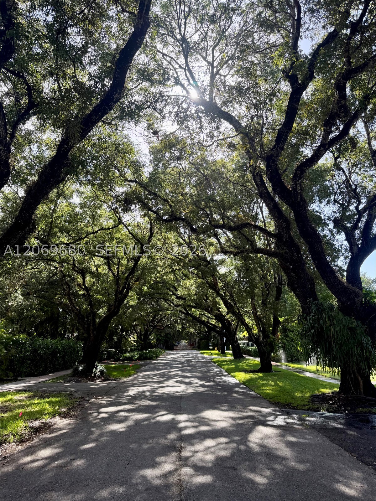 1125 Almeria Ave #Cottage, Coral Gables FL 33134