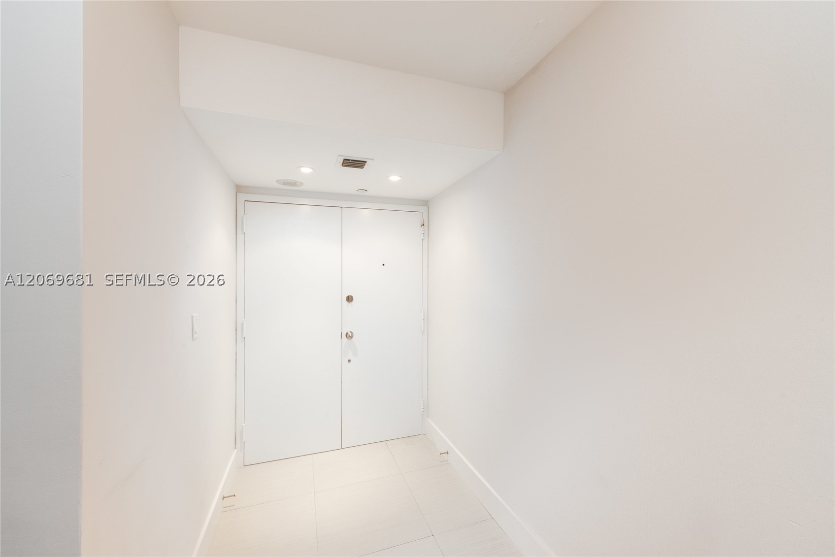199 Ocean Lane Dr #206, Key Biscayne FL 33149