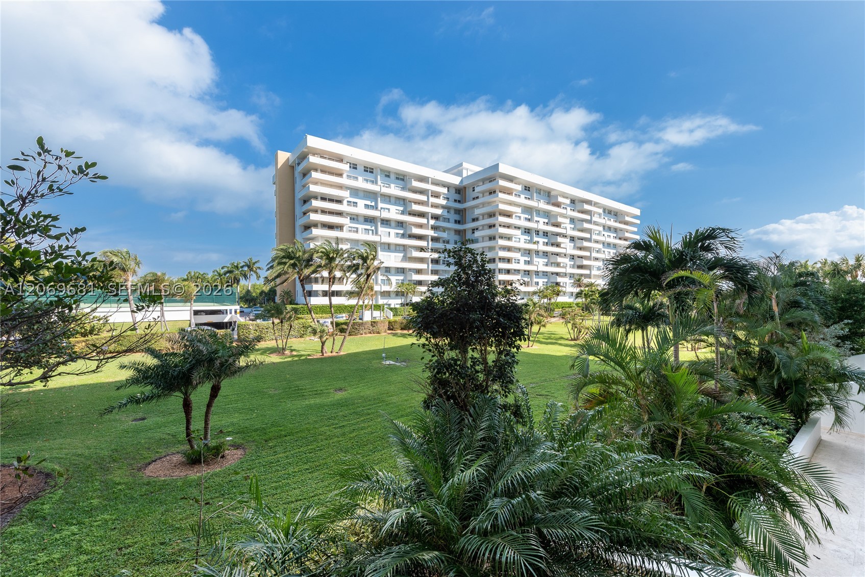 199 Ocean Lane Dr #206, Key Biscayne FL 33149