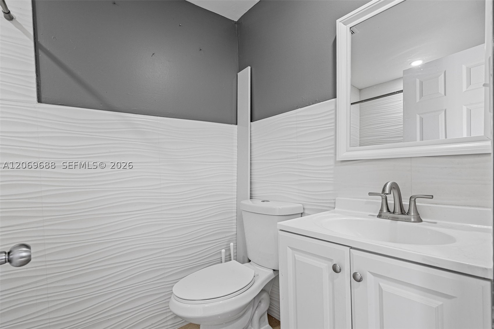 1780 NW 49th St, Miami FL 33142