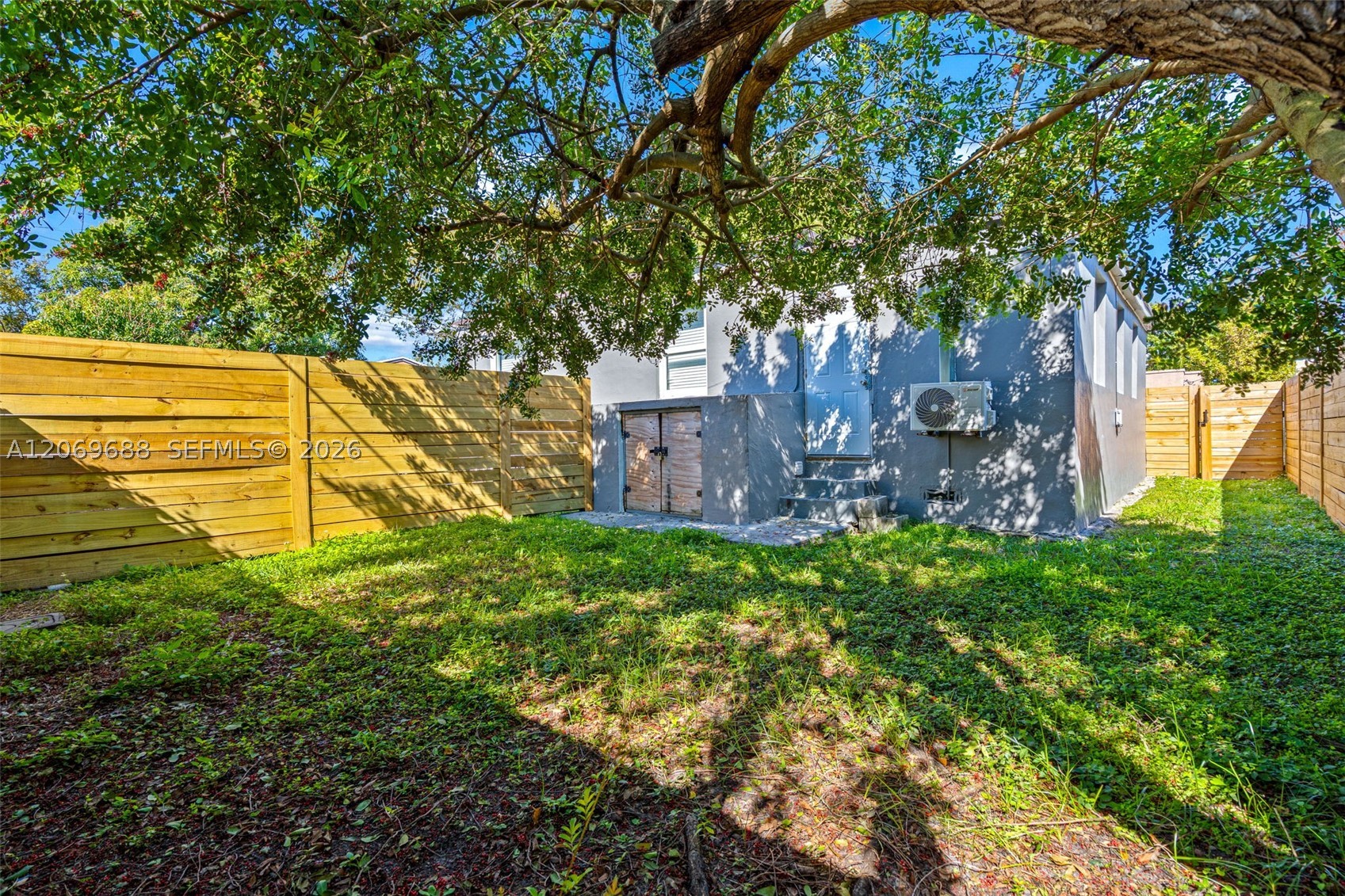 1780 NW 49th St, Miami FL 33142