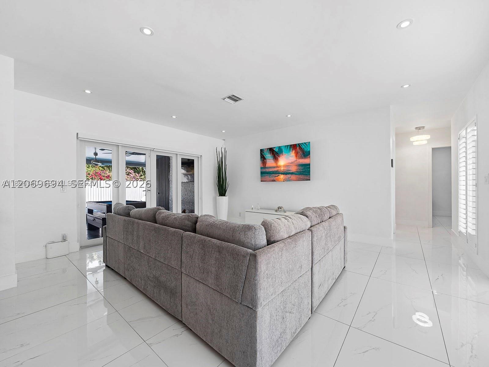 6951 S Miami Lakeway S #0, Miami Lakes FL 33014