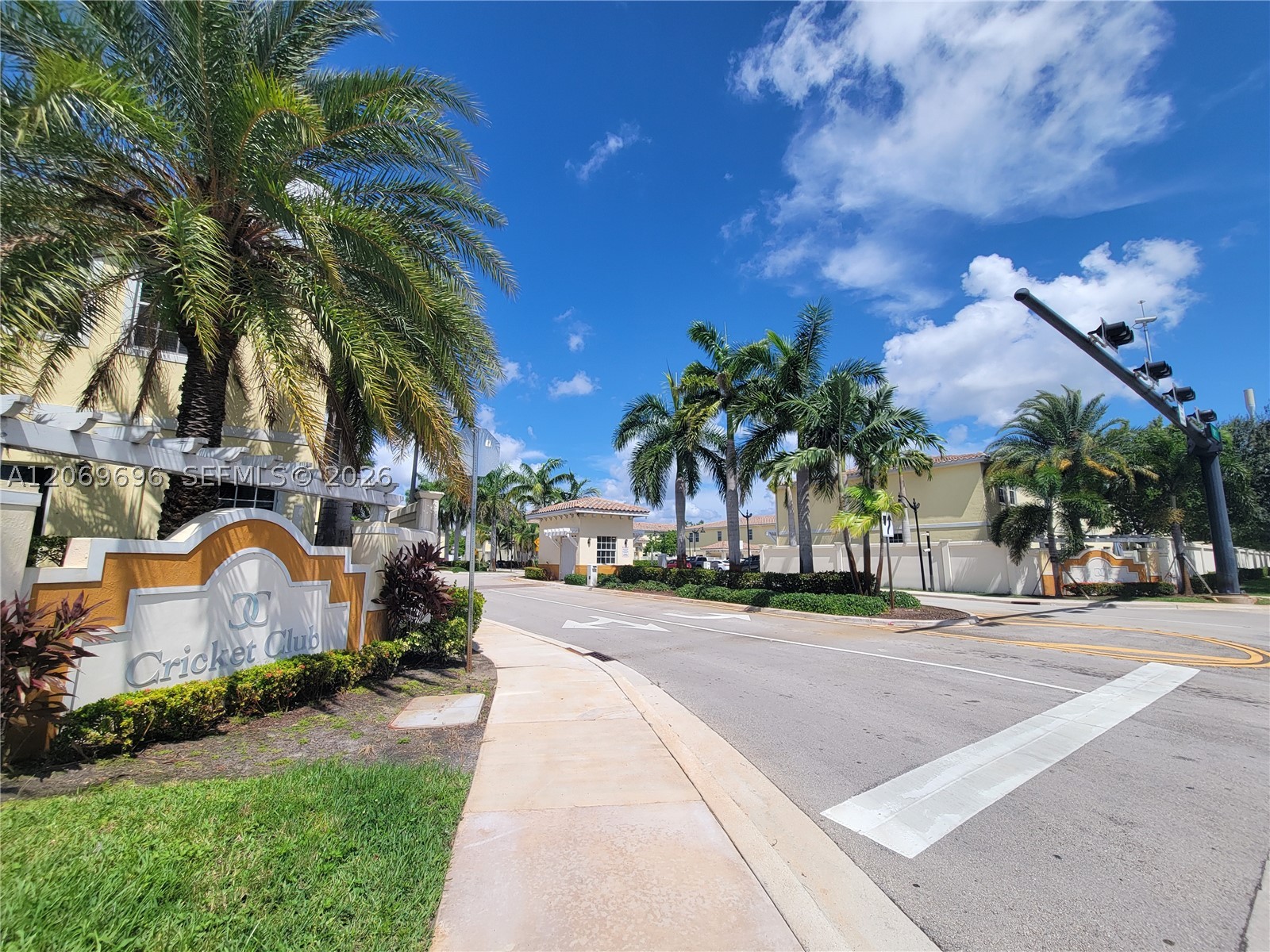 1107 NW 40th Ter #1107, Lauderhill FL 33313