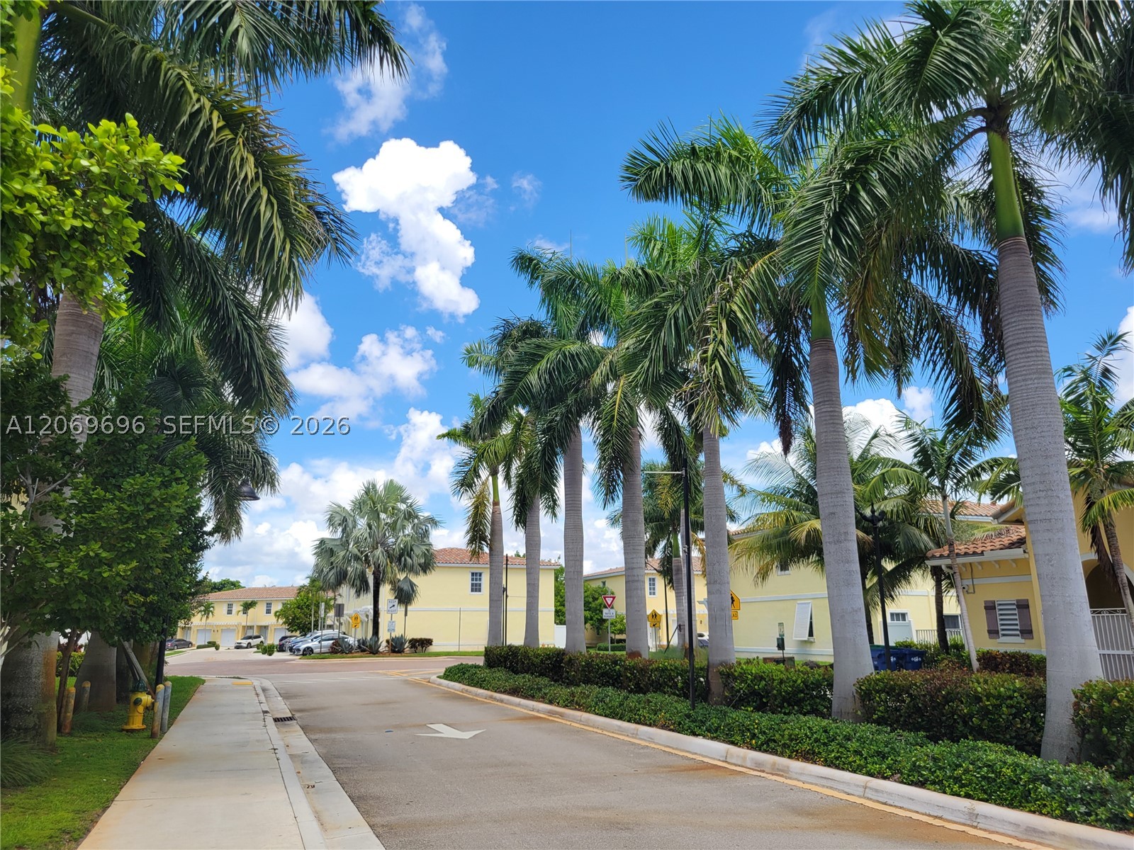 1107 NW 40th Ter #1107, Lauderhill FL 33313