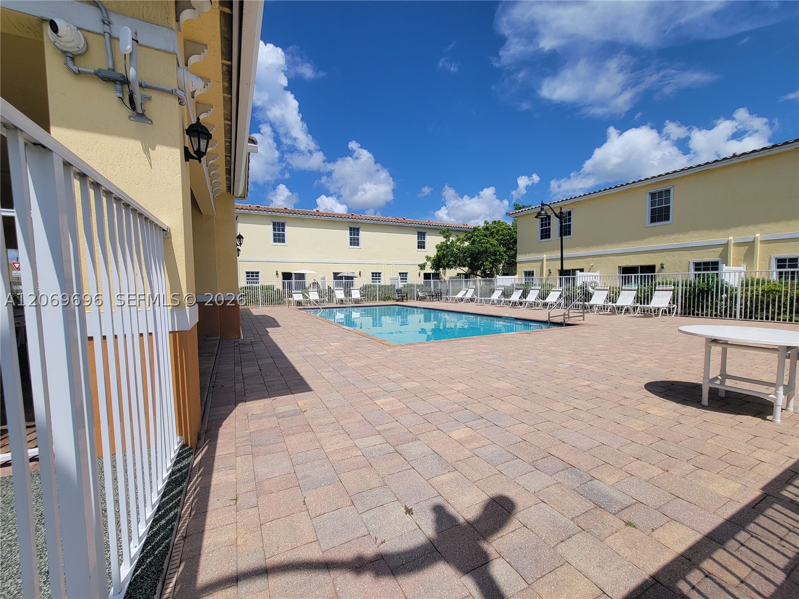 1107 NW 40th Ter #1107, Lauderhill FL 33313