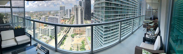 79 SW 12 #3611, Miami FL 33130
