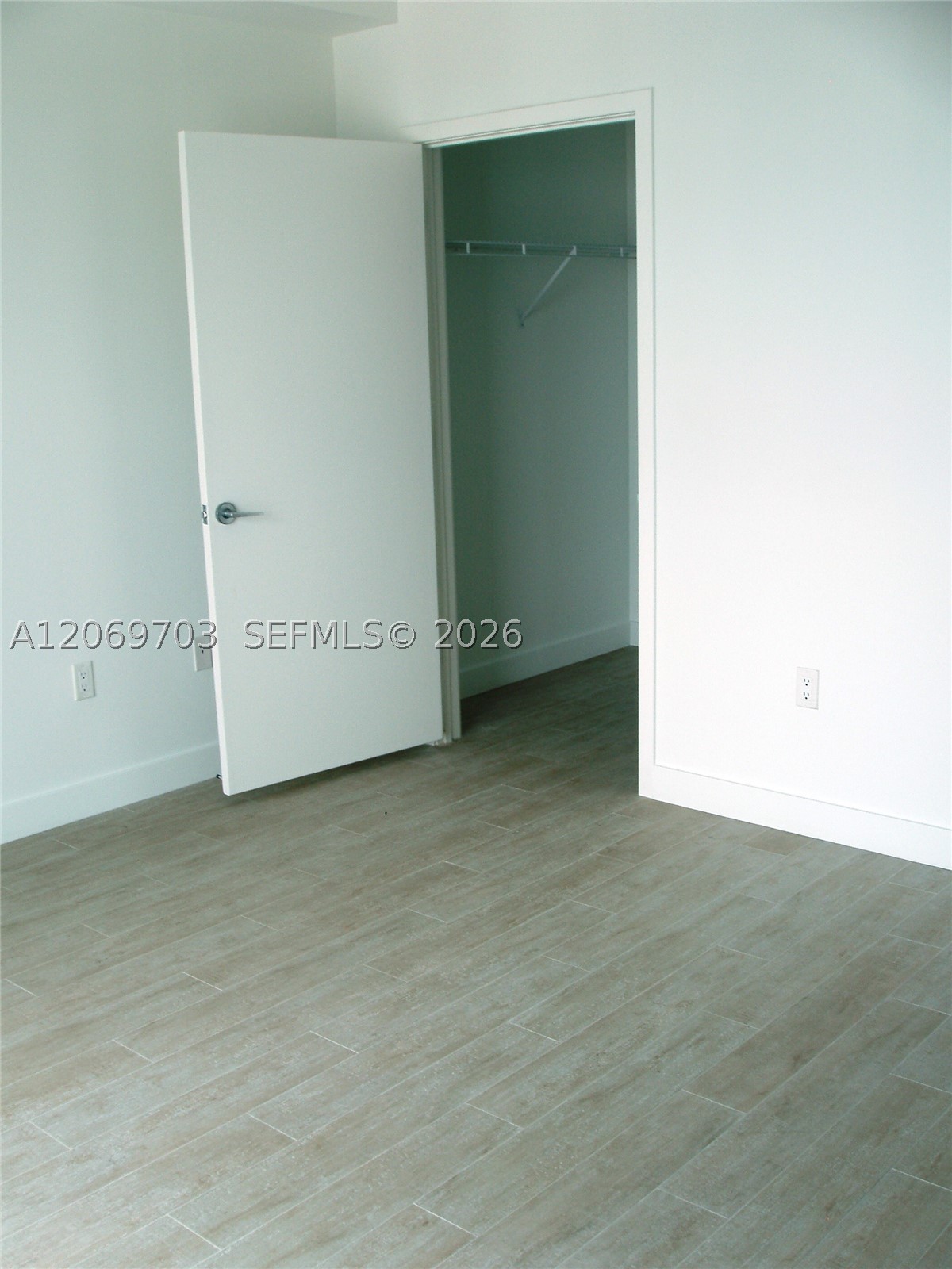 79 SW 12 #3611, Miami FL 33130