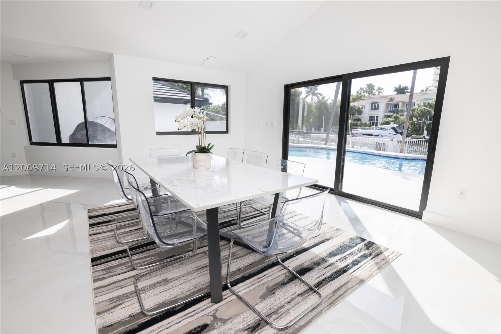 201 Holiday Dr, Hallandale Beach FL 33009