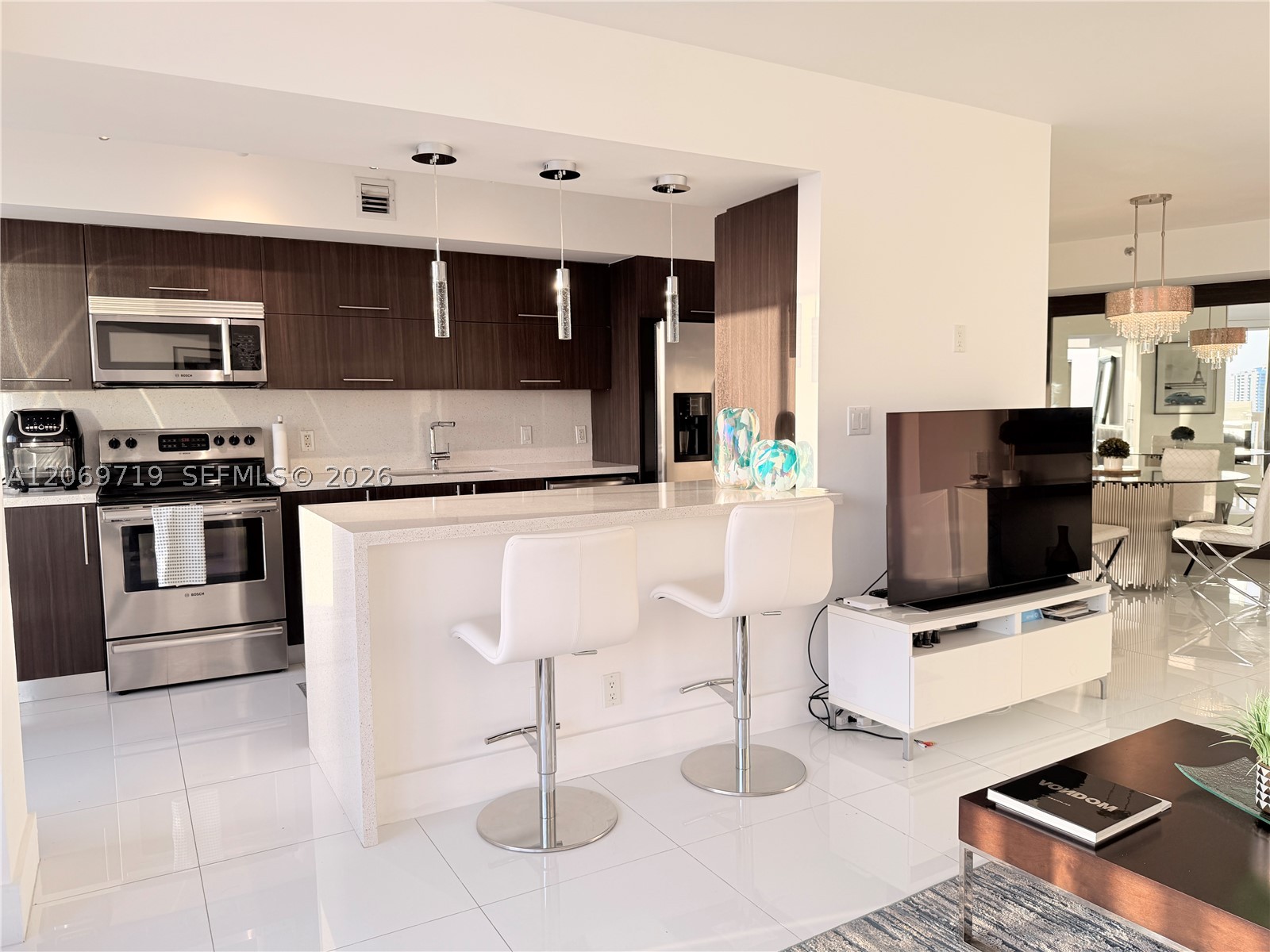 1000 W Island Blvd #1911, Aventura FL 33160