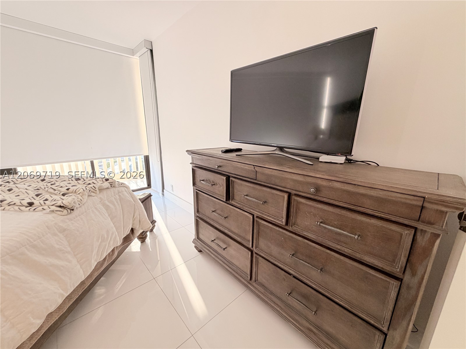 1000 W Island Blvd #1911, Aventura FL 33160