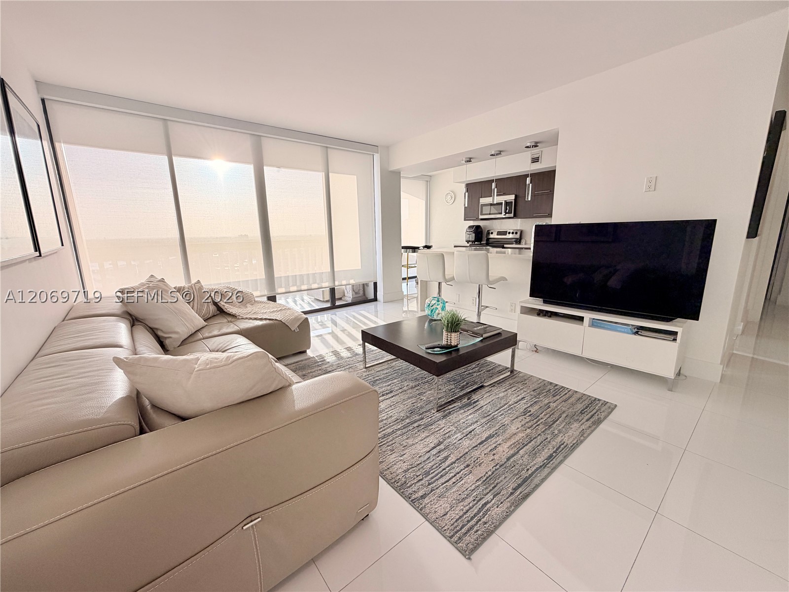 1000 W Island Blvd #1911, Aventura FL 33160
