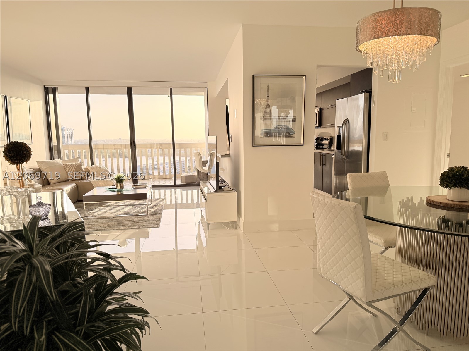1000 W Island Blvd #1911, Aventura FL 33160