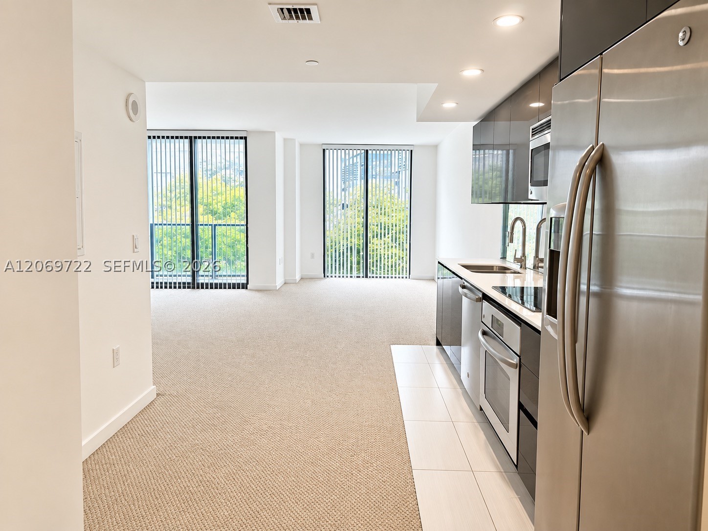 31 SE 6th St #405, Miami FL 33131