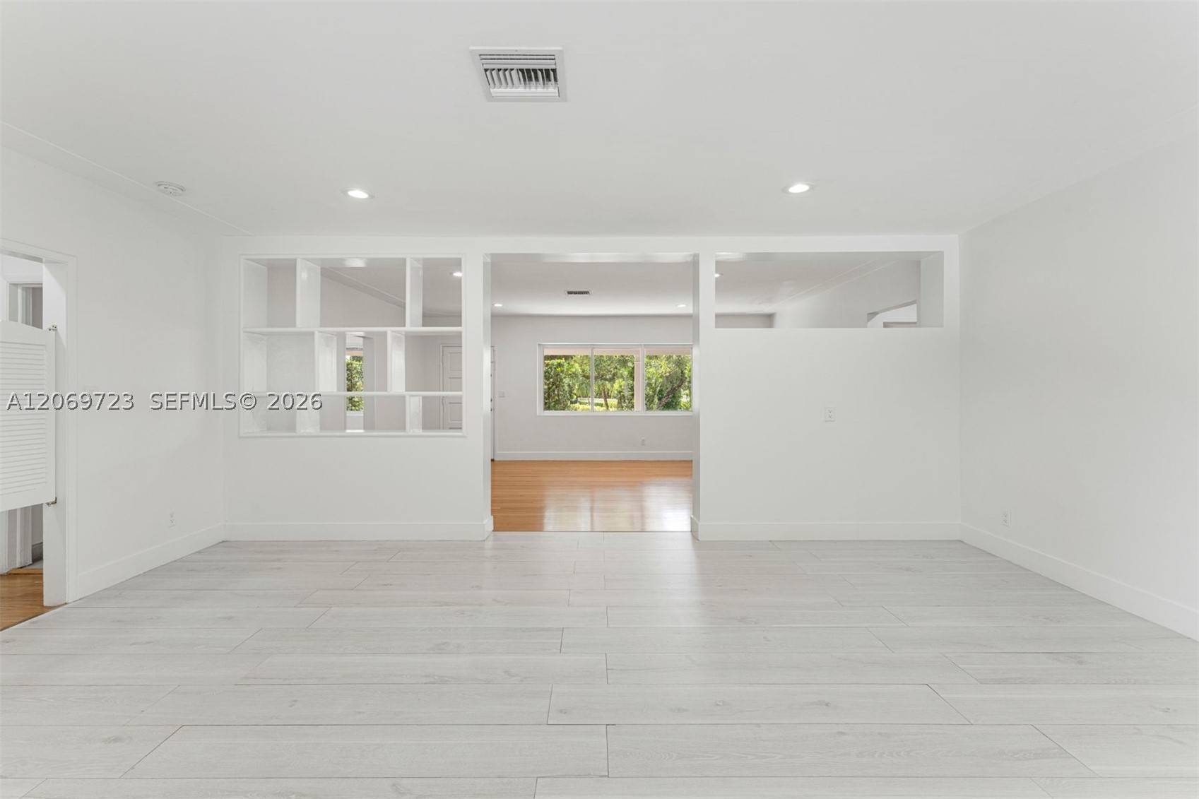 4724 Orduna Dr, Coral Gables FL 33146