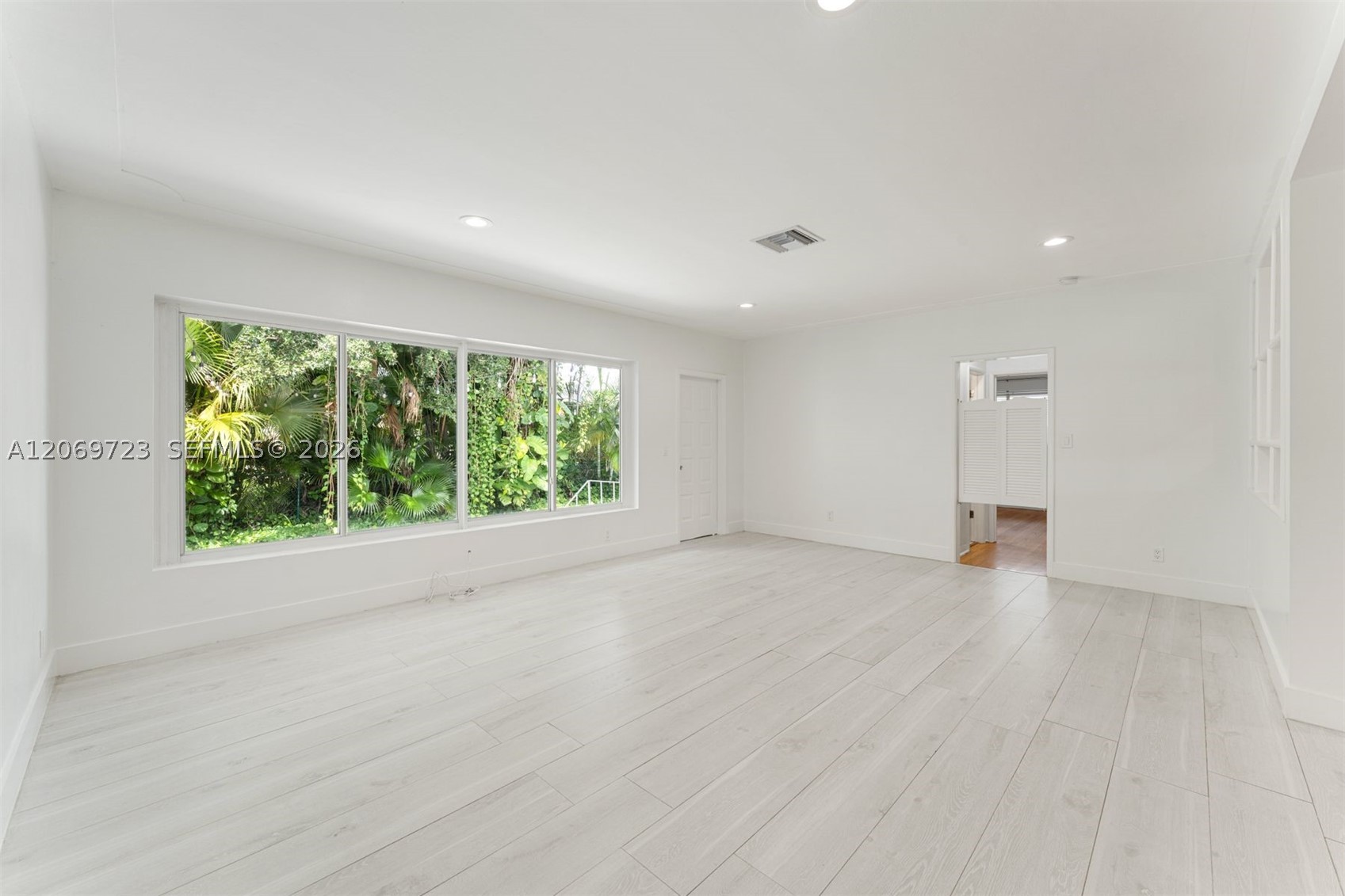 4724 Orduna Dr, Coral Gables FL 33146