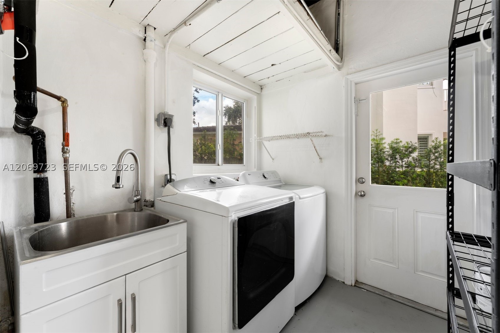 4724 Orduna Dr, Coral Gables FL 33146