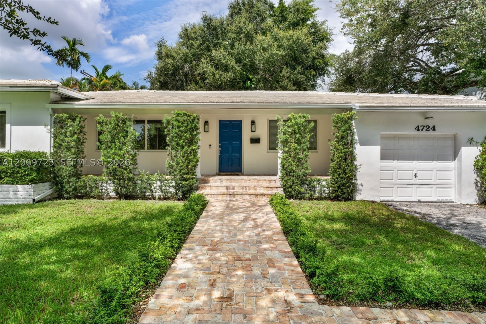 4724 Orduna Dr, Coral Gables FL 33146